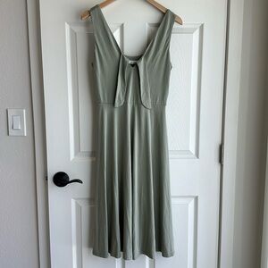 Pastel Green Women's Sleeveless Dress With Tie Front